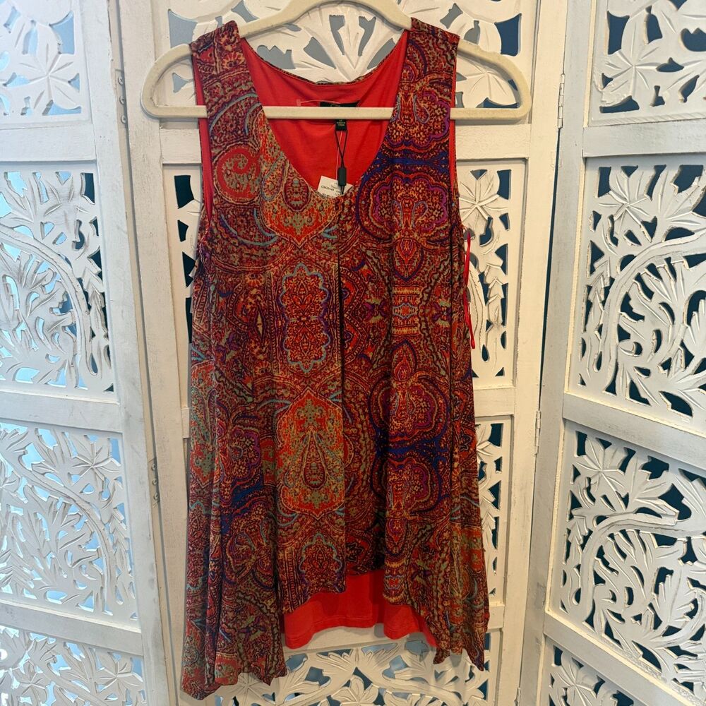 Cupio  Sleeveless Tunic Top. N ew With Tags Size Medium Very Stylish
